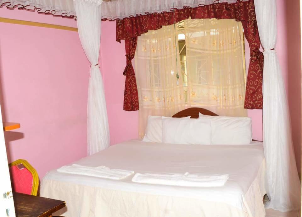 אלדורט Salient Guest House מראה חיצוני תמונה