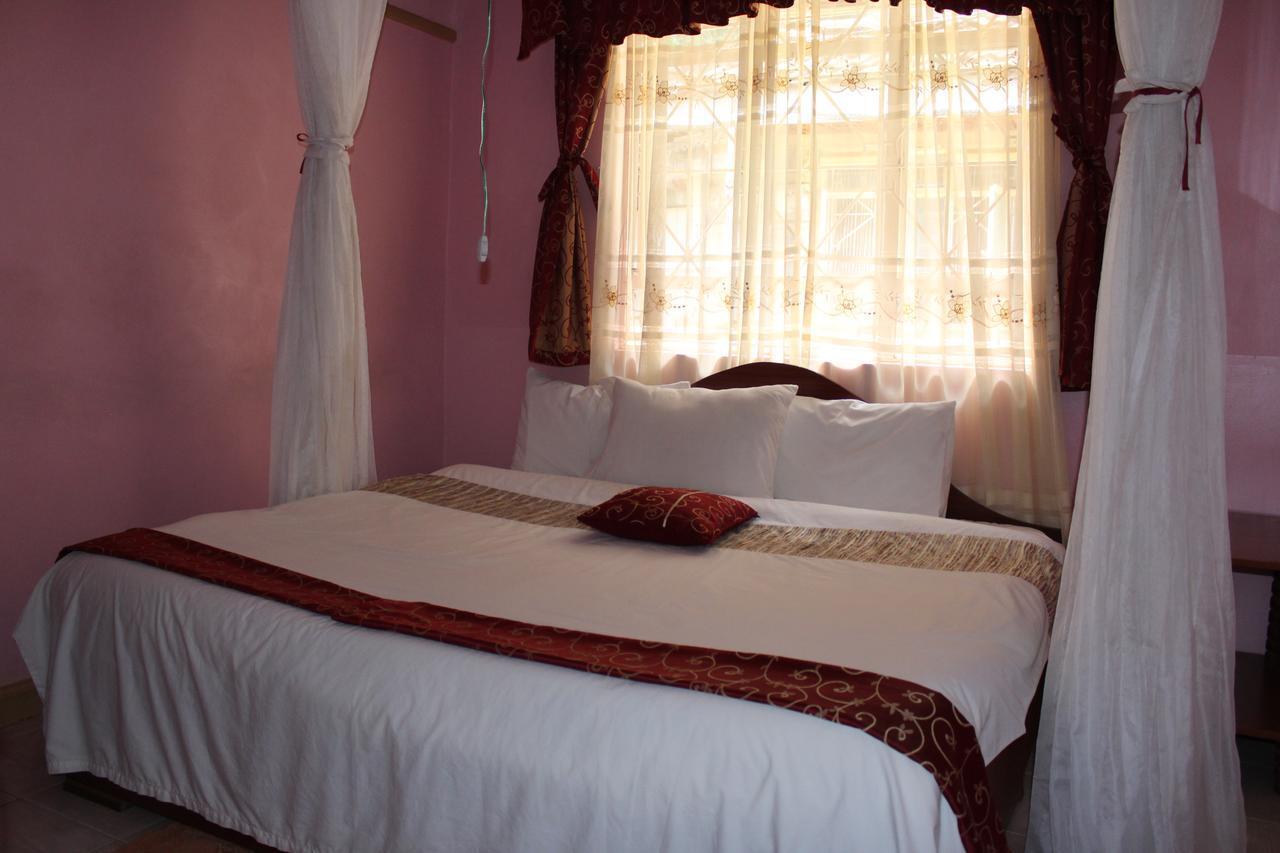 אלדורט Salient Guest House מראה חיצוני תמונה