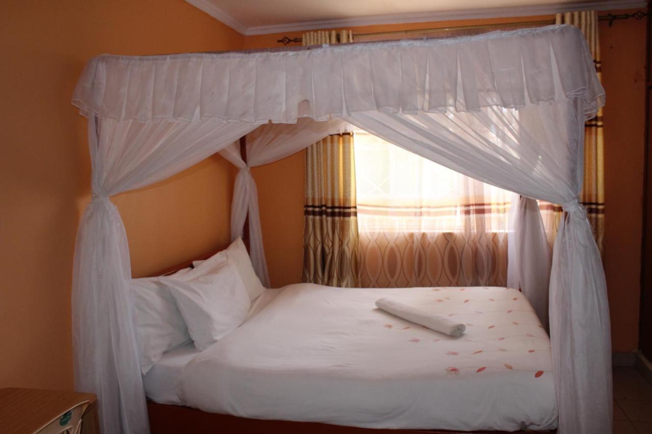 אלדורט Salient Guest House מראה חיצוני תמונה